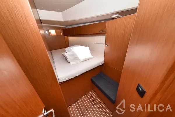 Bavaria 46 Cruiser - Photo #89 Bavaria 46 Cruiser - Yacht Charter Sailica