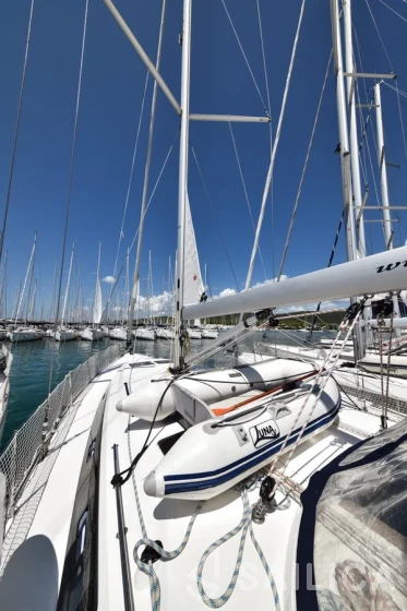 Bavaria 46 Cruiser - Yacht Charter Sailica
