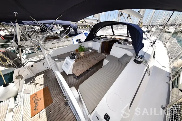 Bavaria 46 Cruiser - Yacht Charter Sailica