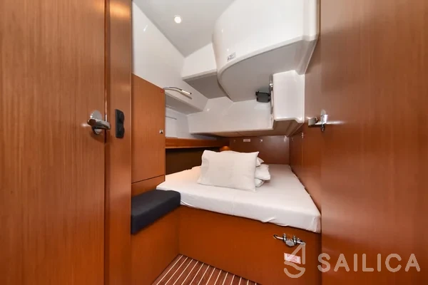 Bavaria 46 Cruiser - Photo #85 Bavaria 46 Cruiser - Yacht Charter Sailica