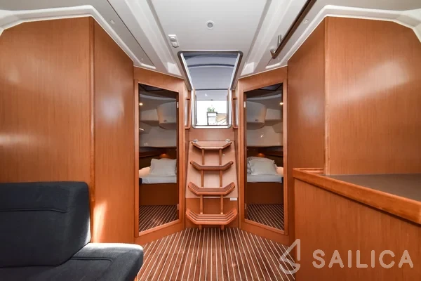 Bavaria 46 Cruiser - Yacht Charter Sailica