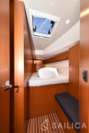 Bavaria 46 Cruiser - Photo #87 Bavaria 46 Cruiser - Yacht Charter Sailica