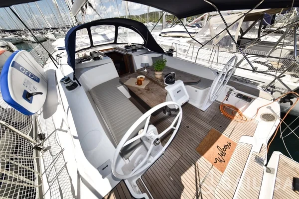 Bavaria 46 Cruiser - Yacht Charter Sailica