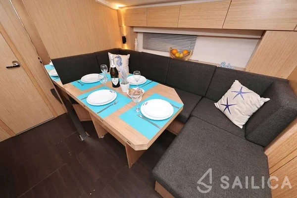 Bavaria C42 - Yacht Charter Sailica