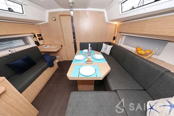 Bavaria C42 - Yacht Charter Sailica