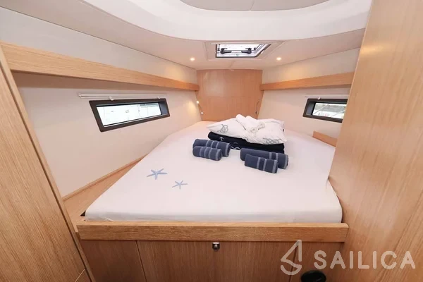 Bavaria C42 - Yacht Charter Sailica