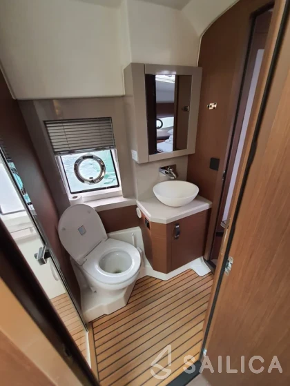 Monte Carlo 52 - Yacht Charter Sailica