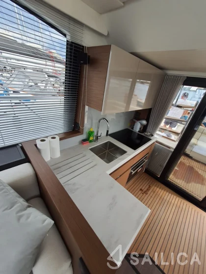 Monte Carlo 52 - Yacht Charter Sailica