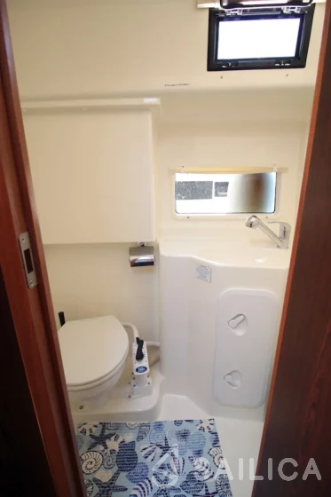 Platinum 989 Fly - Yacht Charter Sailica