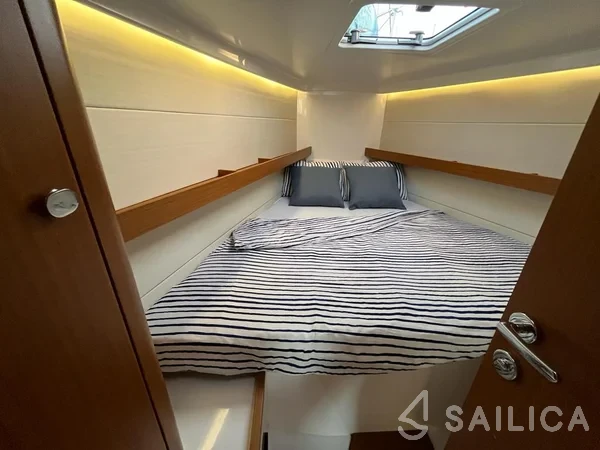 First 36 - Yacht Charter Sailica