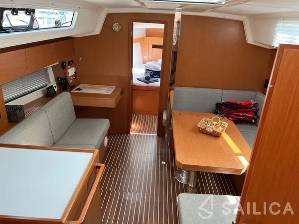 Bavaria C42 - Yacht Charter Sailica