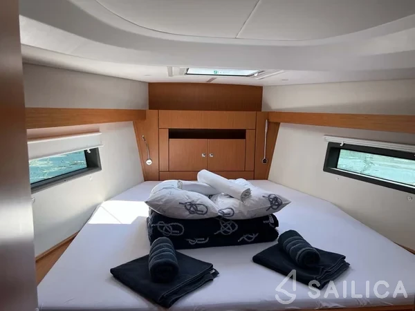 Bavaria C42 - Yacht Charter Sailica