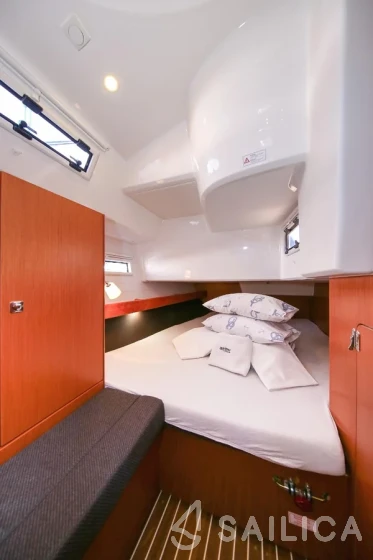 Bavaria Cruiser 41S - Yacht Charter Sailica