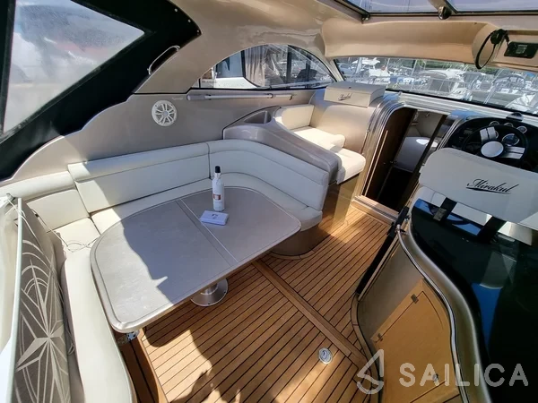 Mirakul 30 - Yacht Charter Sailica