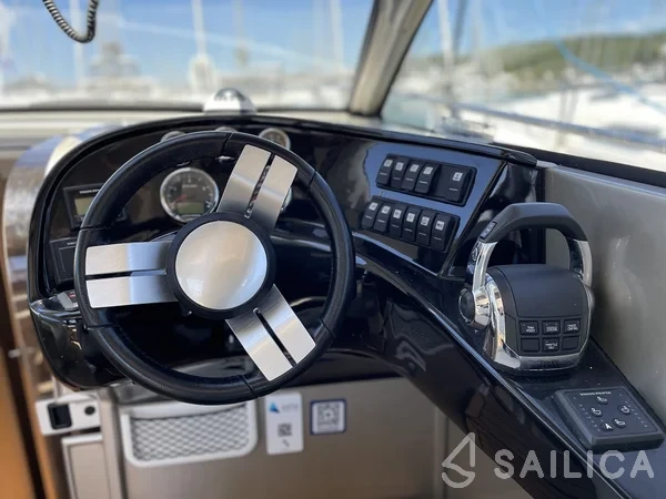 Mirakul 30 - Yacht Charter Sailica