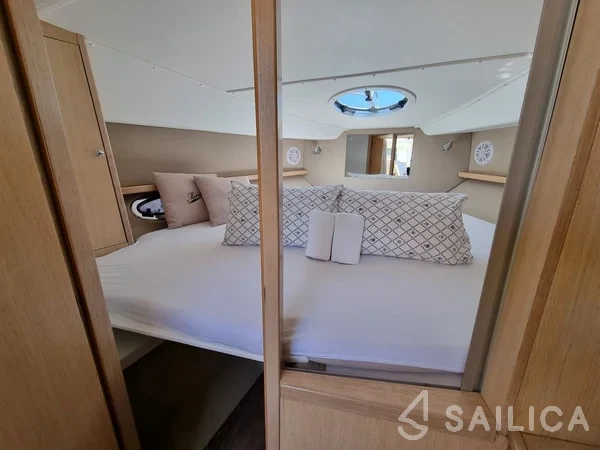 Mirakul 30 - Yacht Charter Sailica