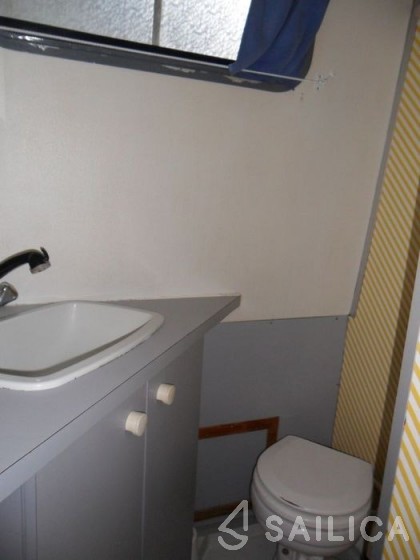 Houseboat - Yacht Charter Sailica