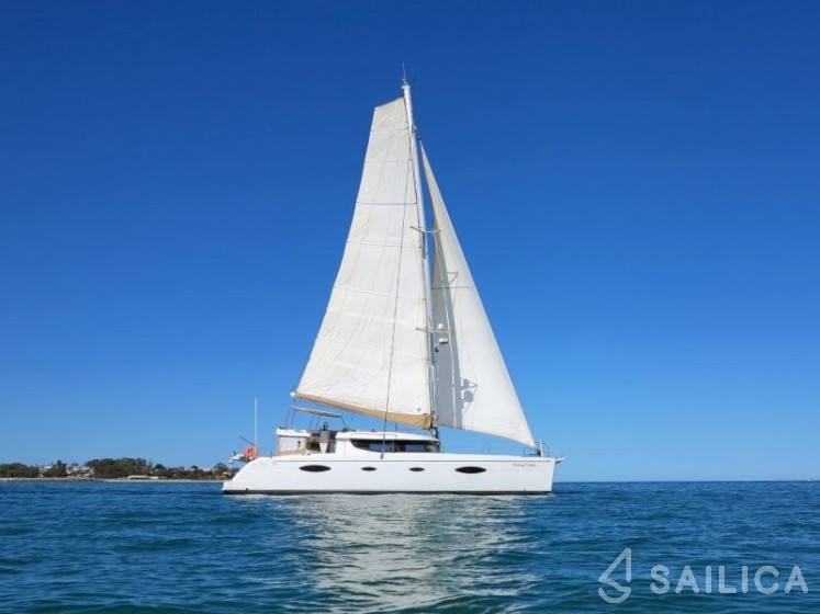 Salina 48 Evolution - 3 + 1 cab. - Yacht Charter Sailica