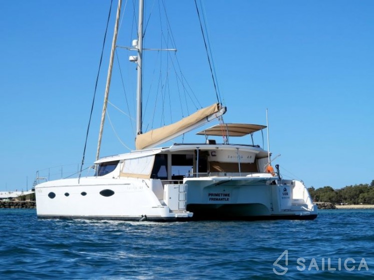 Salina 48 Evolution - 3 + 1 cab. - Yacht Charter Sailica