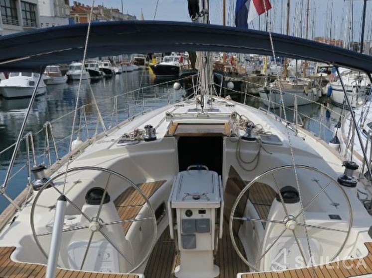 Bavaria 44 - Yacht Charter Sailica