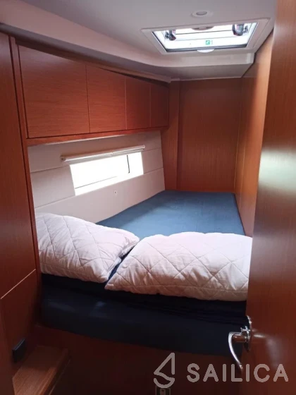 Bavaria C45 - Yacht Charter Sailica
