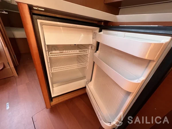 Oceanis 46.1 - Yacht Charter Sailica