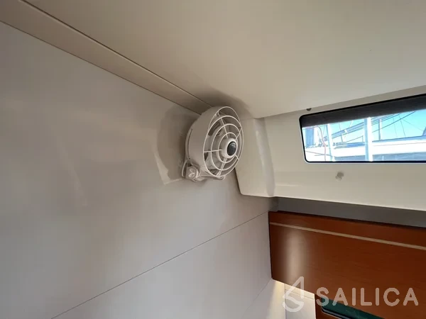 Oceanis 46.1 - Yacht Charter Sailica