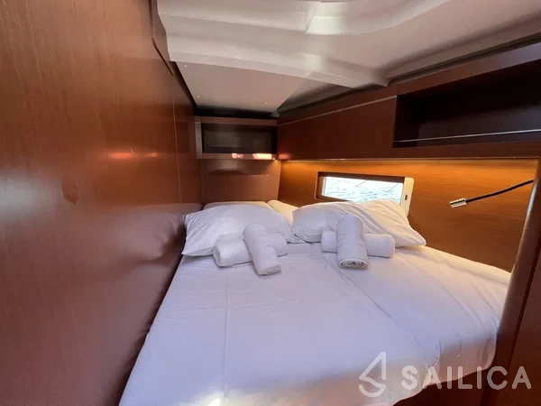 Oceanis 46.1 - Yacht Charter Sailica