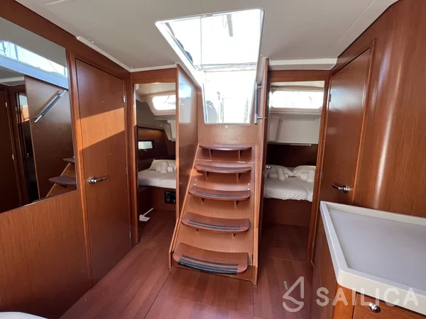 Oceanis 46.1 - Yacht Charter Sailica