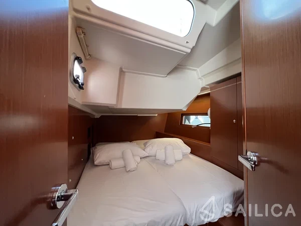 Oceanis 46.1 - Yacht Charter Sailica