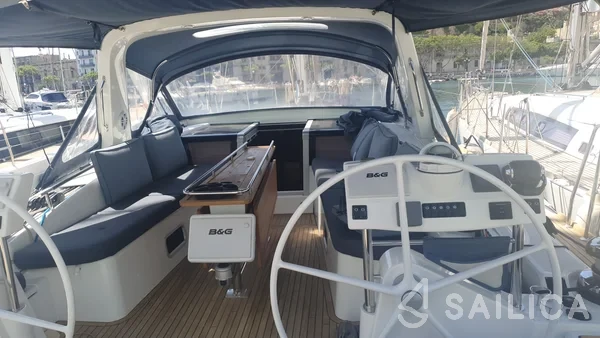 Oceanis 60 - Yacht Charter Sailica