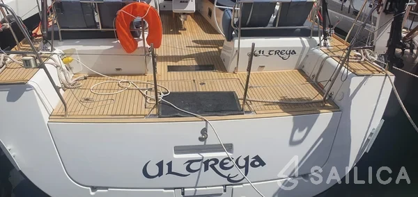 Oceanis 60 - Yacht Charter Sailica