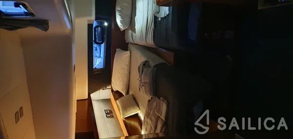 Oceanis 60 - Yacht Charter Sailica