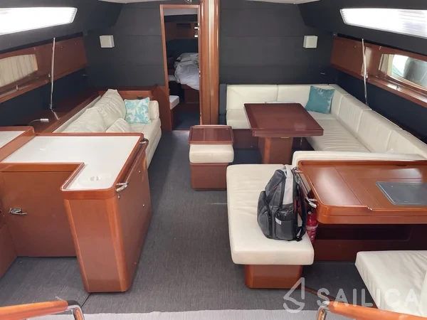 Oceanis 60 - Yacht Charter Sailica