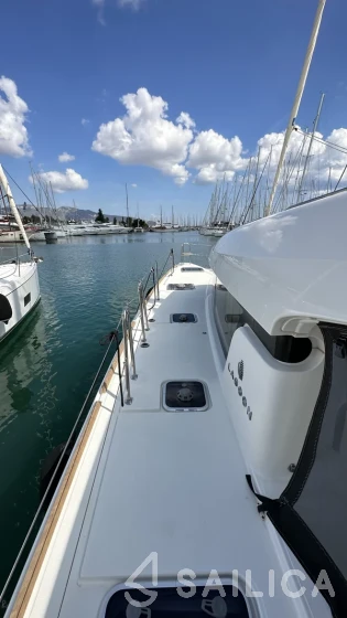 Lagoon 40 - Yacht Charter Sailica