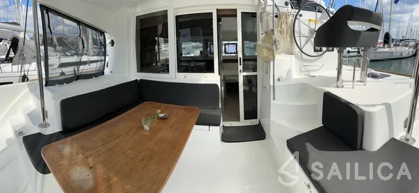 Lagoon 40 - Yacht Charter Sailica