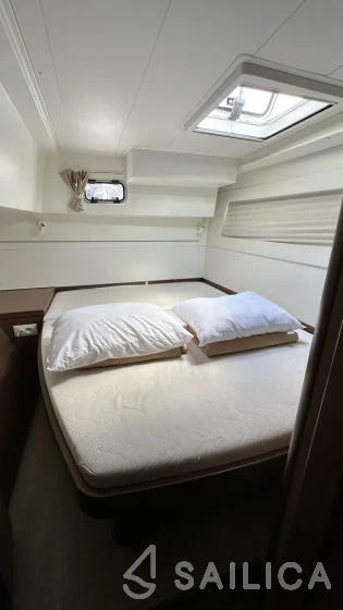 Lagoon 40 - Yacht Charter Sailica