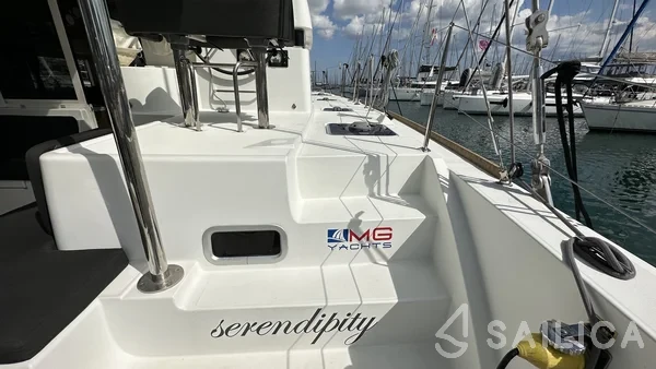 Lagoon 40 - Yacht Charter Sailica