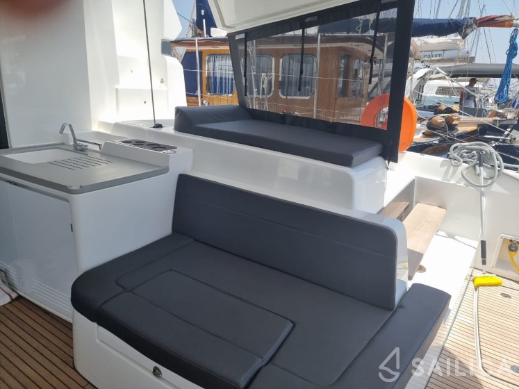 Lagoon 50 - Yacht Charter Sailica