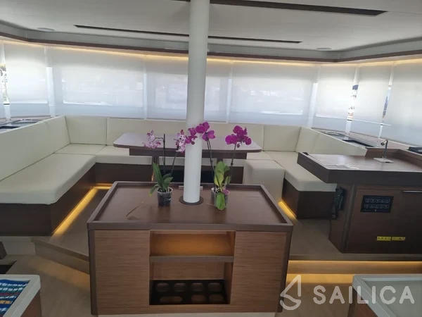 Lagoon 50 - Yacht Charter Sailica