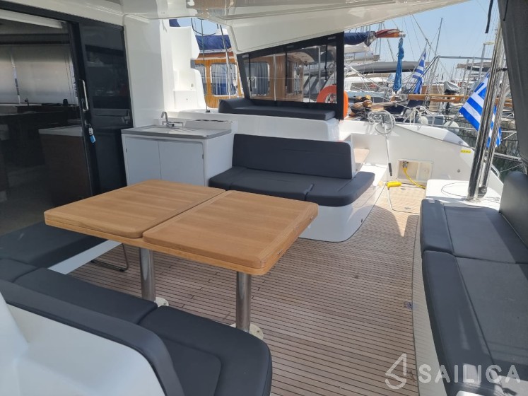 Lagoon 50 - Yacht Charter Sailica