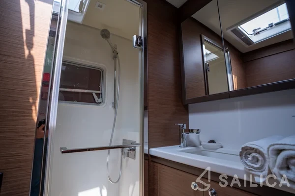 Lagoon 52F - Yacht Charter Sailica