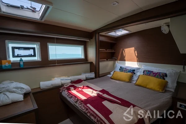 Lagoon 52F - Yacht Charter Sailica