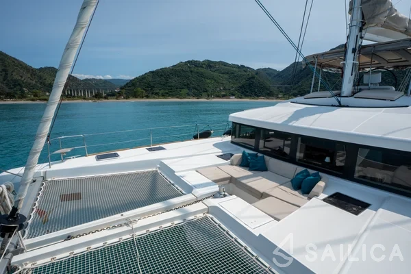 Lagoon 52F - Yacht Charter Sailica
