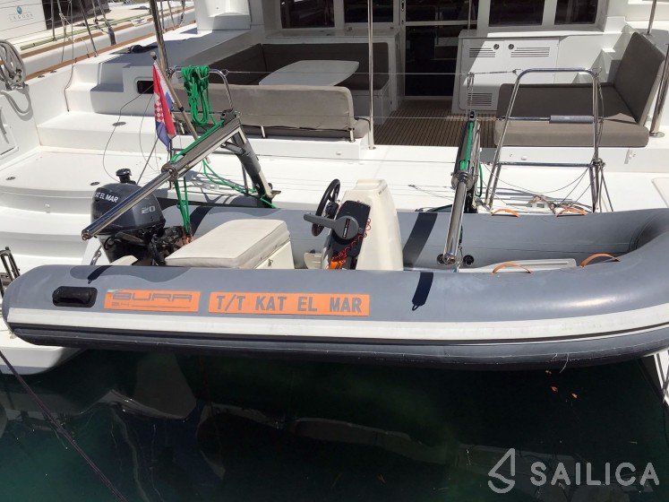 Lagoon 450  Flybridge - Yacht Charter Sailica