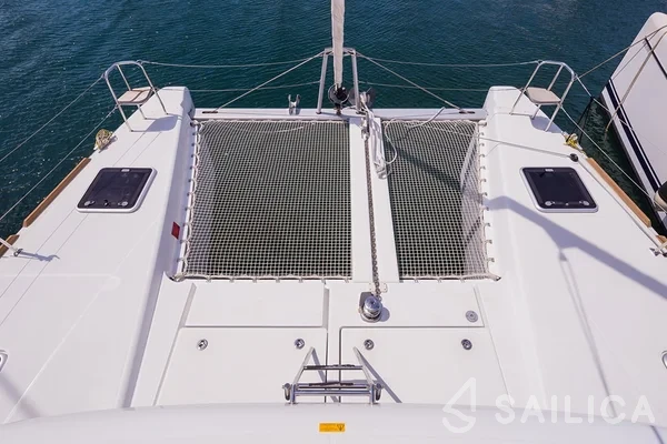 Lagoon 39 - Yacht Charter Sailica