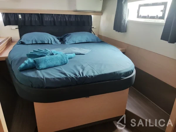 Lucia 40 - Yacht Charter Sailica