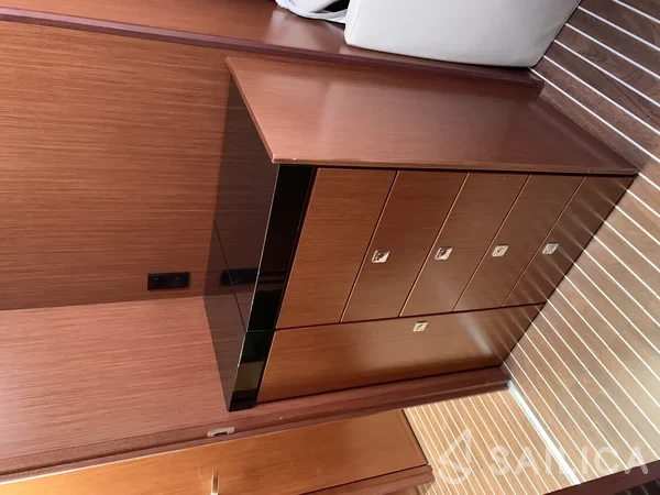 Bavaria Virtess 420 Fly - Yacht Charter Sailica