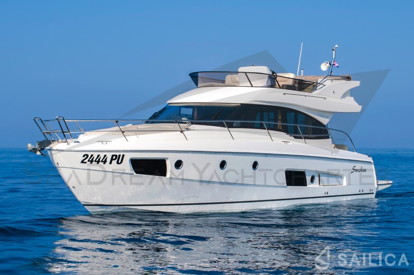 Bavaria Virtess 420 Fly - Yacht Charter Sailica
