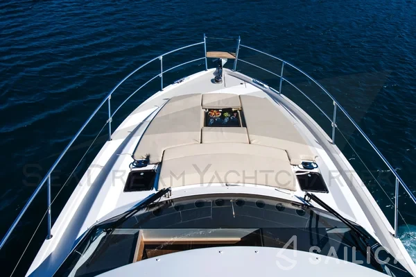 Bavaria Virtess 420 Fly - Yacht Charter Sailica